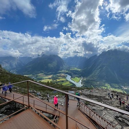 Апартаменти Bakkebo Trollstigen Ондалснес Екстер'єр фото